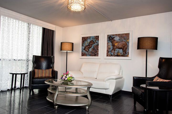 Room 25 of 43