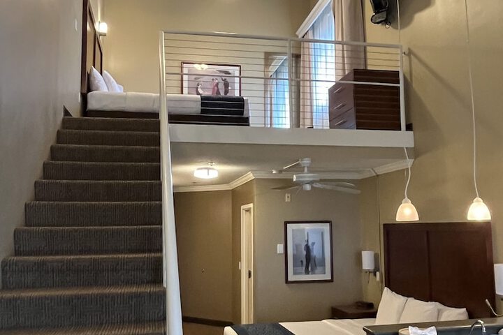 Room 43 of 56