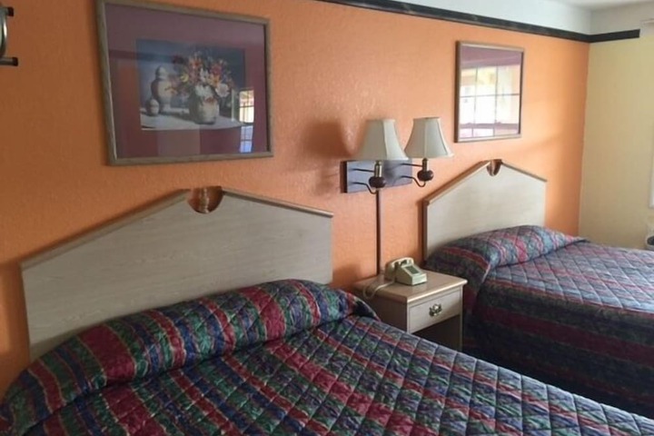 Room 20 of 26