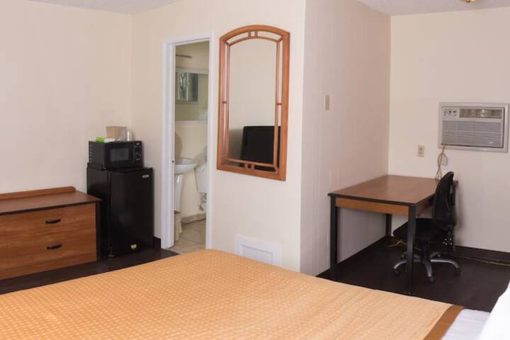 Room 29 of 33