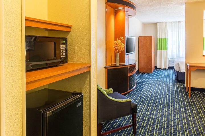 Room 12 of 26