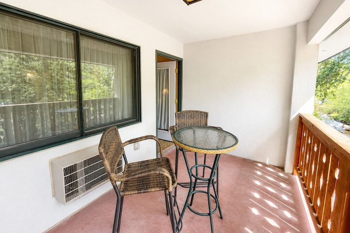 Silver Moon Inn
