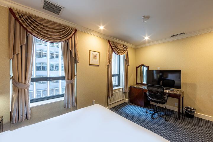 Room 58 of 83