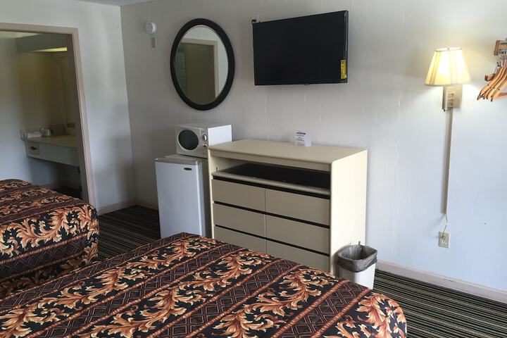 Room 34 of 48