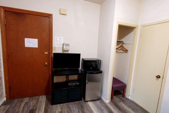 Room 26 of 36