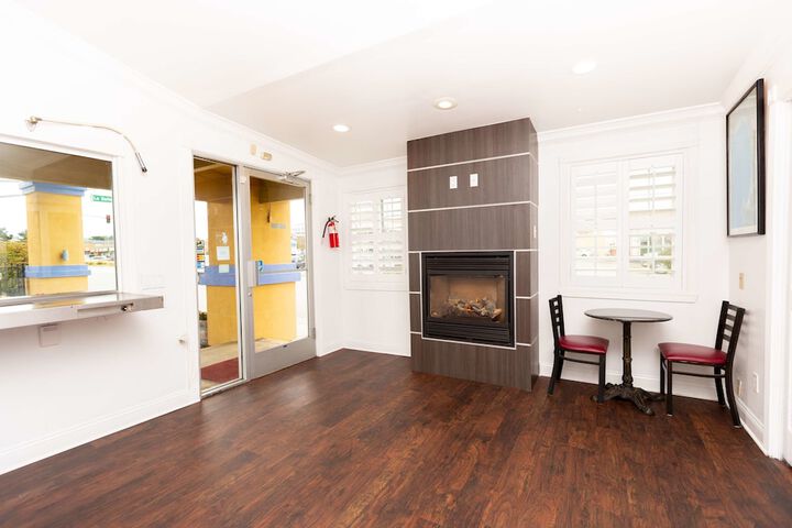 SureStay Hotel by Best Western Seaside Monterey