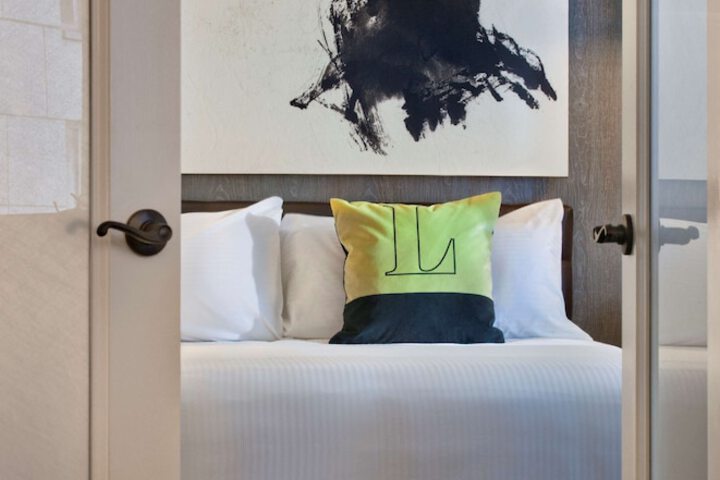 The Logan Philadelphia Curio Collection by Hilton