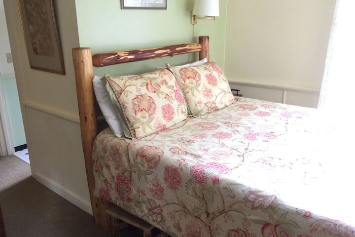 Alexanders Lodge