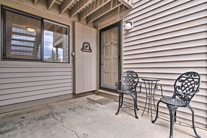 Luxe Fraser Condo: Community Pool and Hot Tub Open