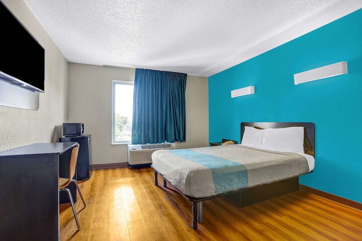 Motel 6 Raleigh NC - North