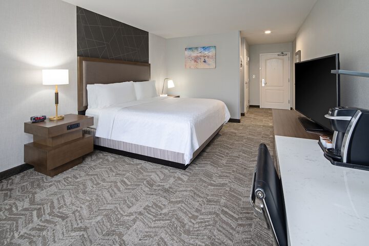 Room 12 of 24