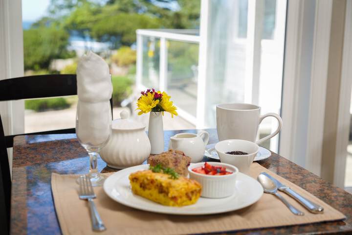 Breakfast/Coffee Service 63 of 73