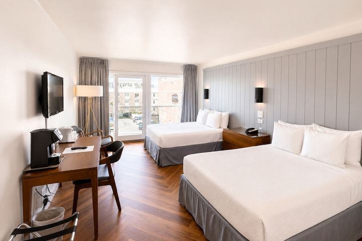 Atlantic Sands Hotel & Conference Center