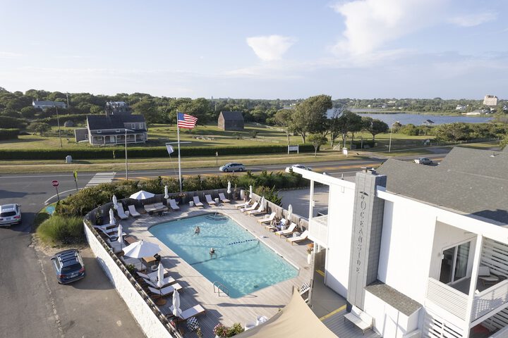Pool 10 of 65