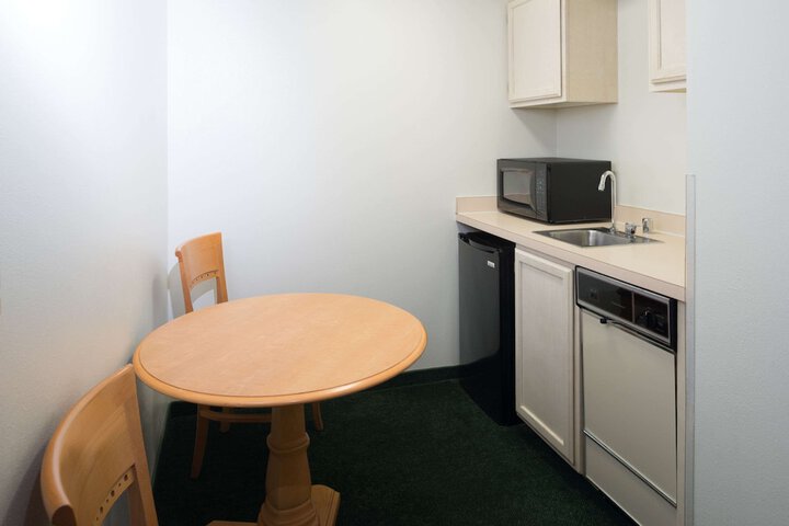 Room 45 of 63