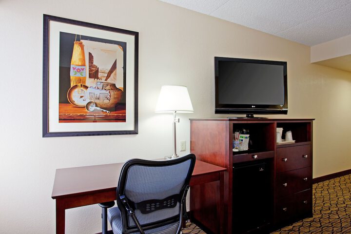 Room 12 of 39