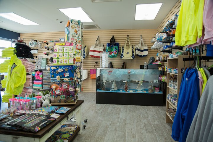 Gift Shop 116 of 118