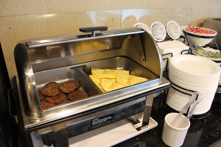 Breakfast/Coffee Service 35 of 40