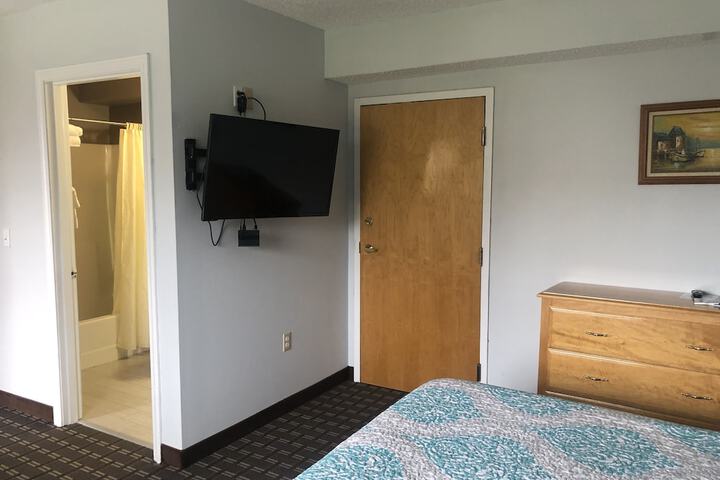 Room 51 of 93