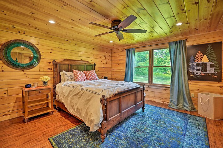 Private Chester Home w / Deck Mins to Skiing!