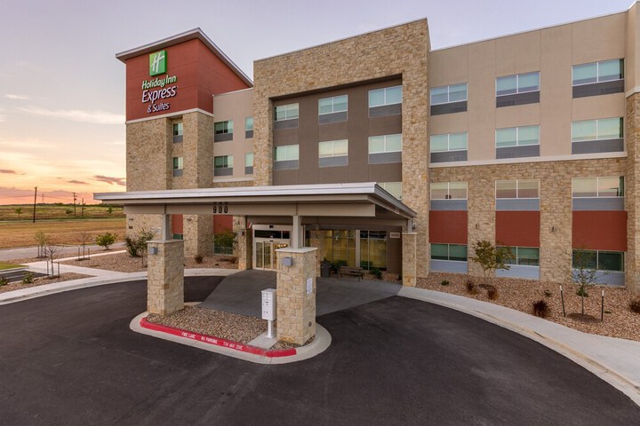Holiday Inn Express and Suites San Marcos South by IHG
