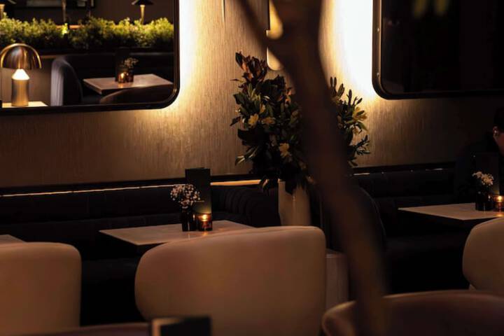 Dining 73 of 97