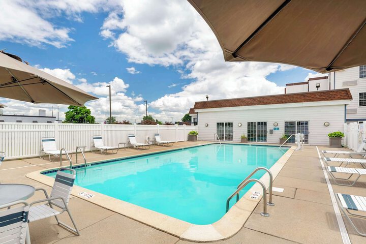 Best Western Hartford Hotel & Suites