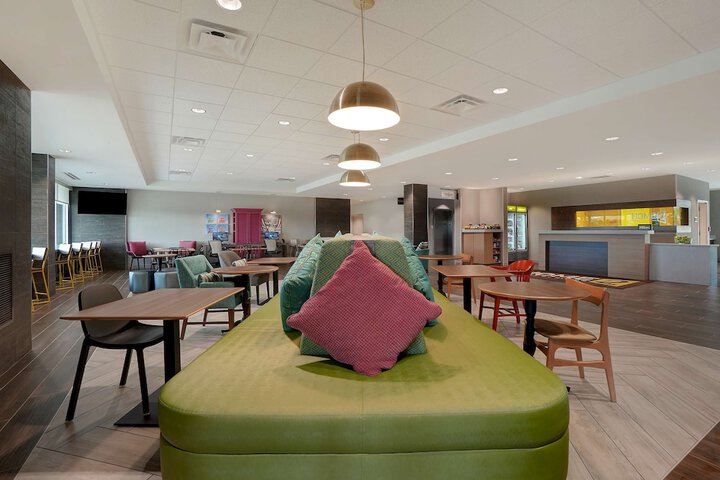 Home2 Suites by Hilton Lakewood Ranch
