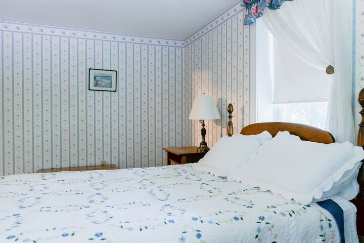 Room 13 of 25