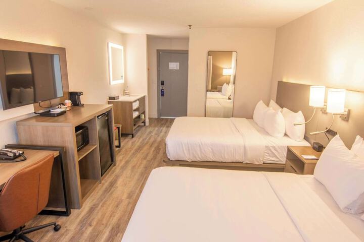 Room 5 of 34