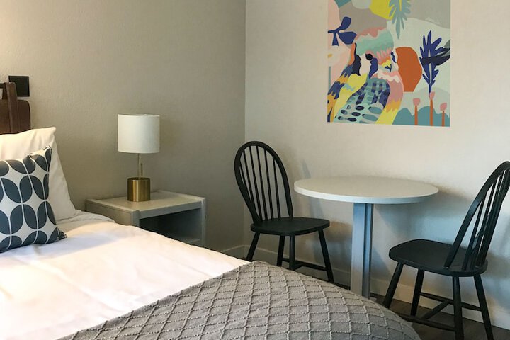 Hotel McCoy Pullman - Art Coffee, Beer, Wine
