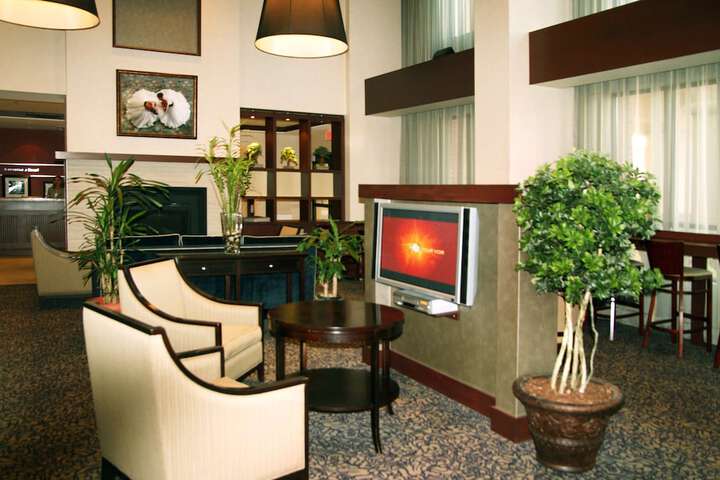 Hampton Inn & Suites by Hilton Laval