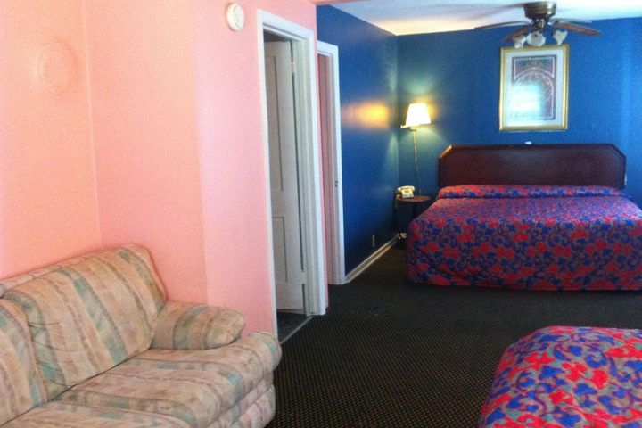 Green Crest Motel
