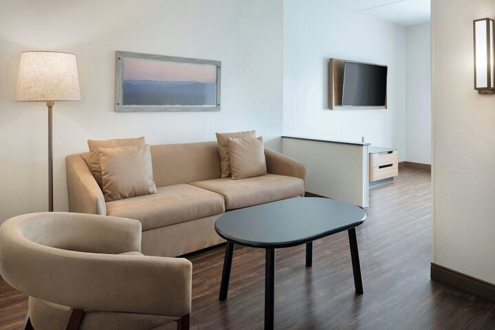 Fairfield Inn & Suites Lake City