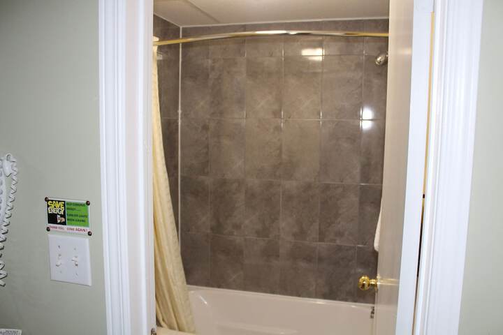 Room 13 of 71