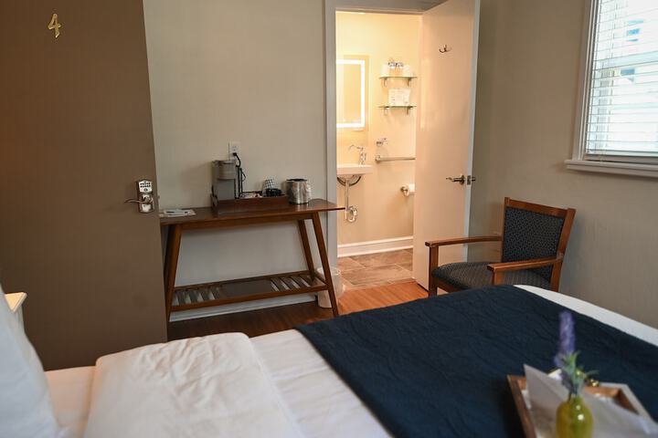 Room 29 of 81