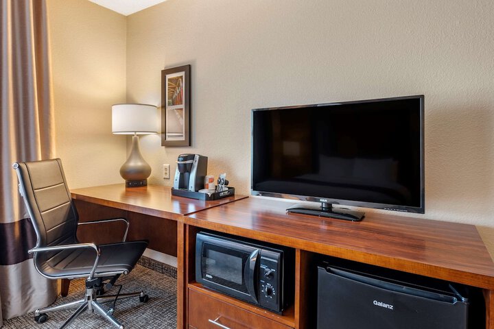Room 43 of 62
