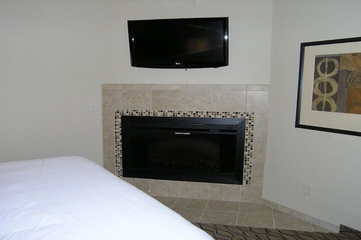 Room 9 of 23