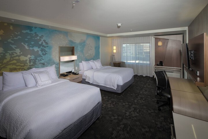 Room 20 of 37