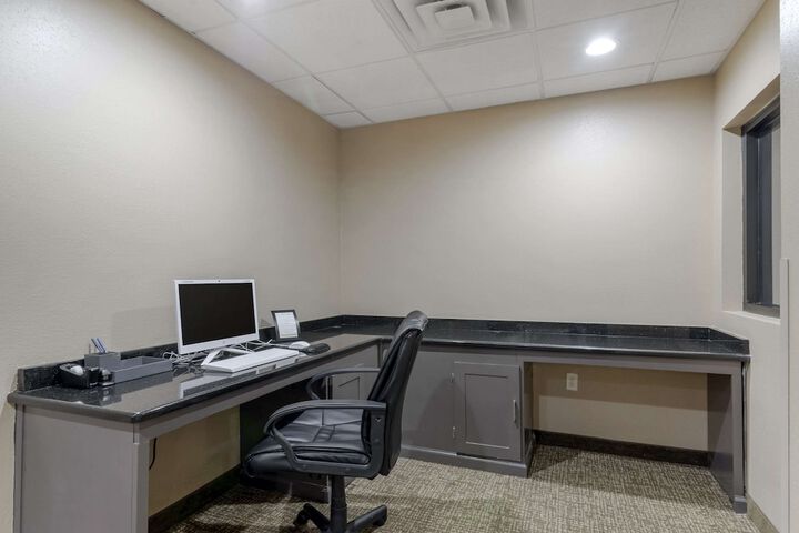 Business Center 24 of 24