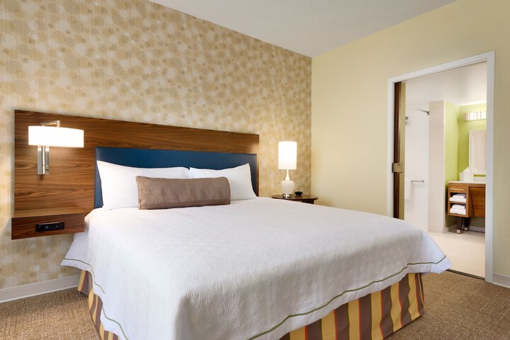 Home2 Suites by Hilton Cleveland Beachwood