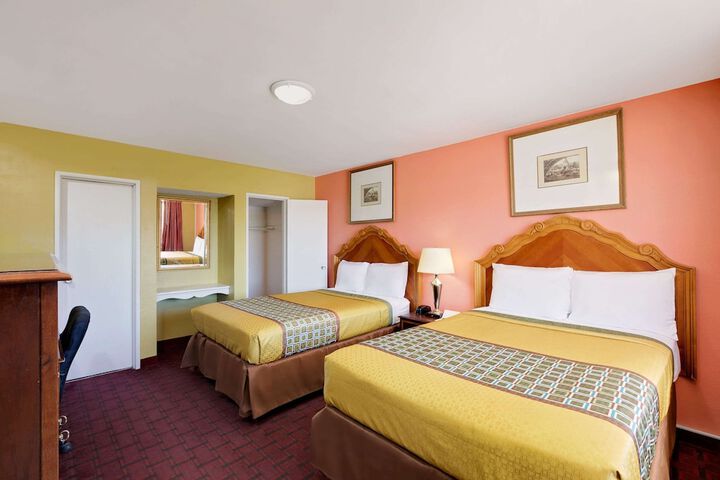 Room 14 of 15