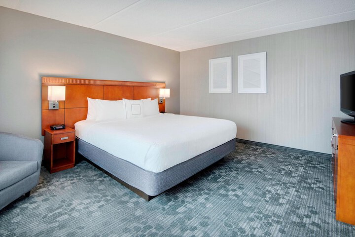 Room 15 of 25
