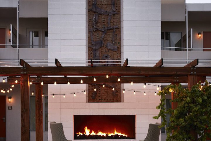 Hotel 4 of 79