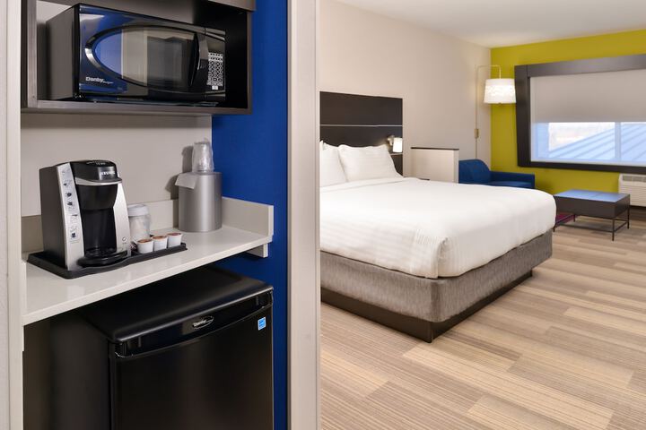 Room 32 of 55