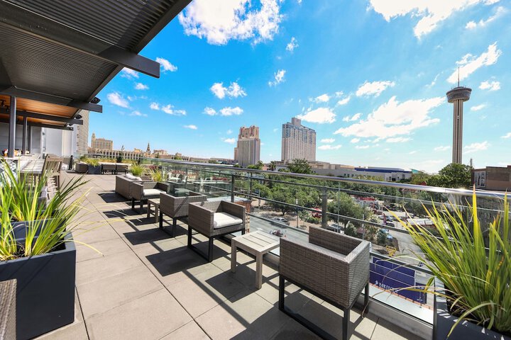 Terrace/Patio 63 of 71
