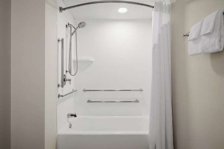 Holiday Inn Express Hotel & Suites Richmond-Brandermill by IHG