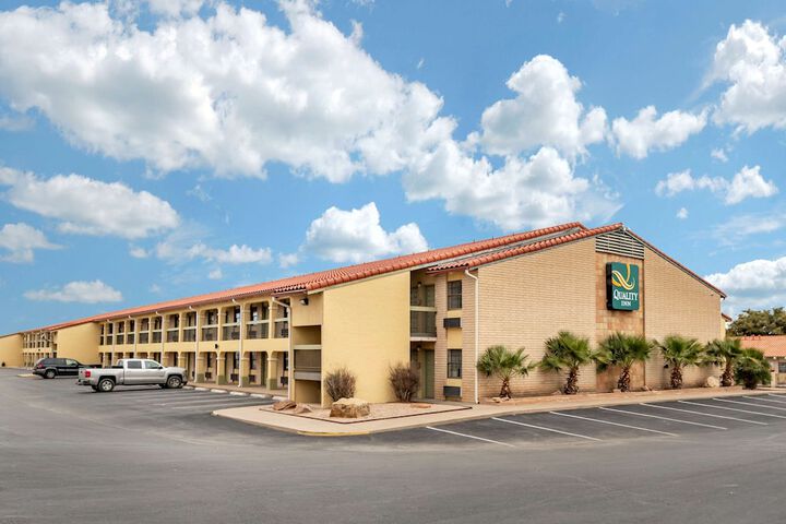 Hotel 2 of 29