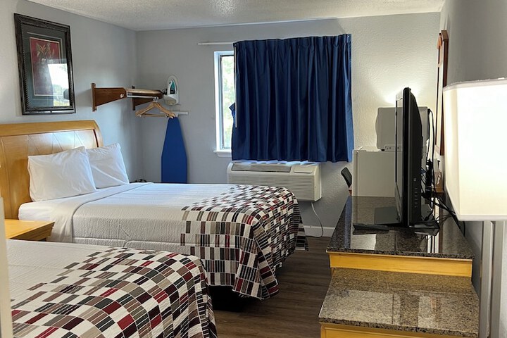 Room 43 of 50