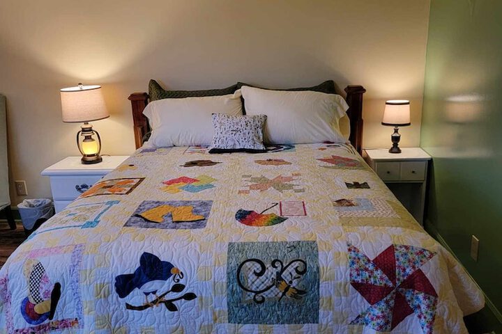 Room 25 of 62